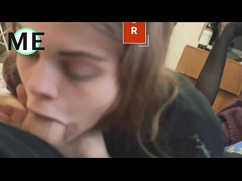 ❤️ Bo'g'iz bo'shlig'i, yirtilgan külotlu çoraplar va yirtilgan poshnalar bilan tanishish yoqimli Super seks uz.eviewporn.ru ❌️