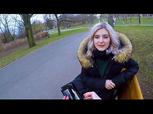 ❤️ Pul uchun notanish odamning issiq sutini yutadi - parkda Eva Elfi tomonidan blowjob Super seks uz.eviewporn.ru ❌️